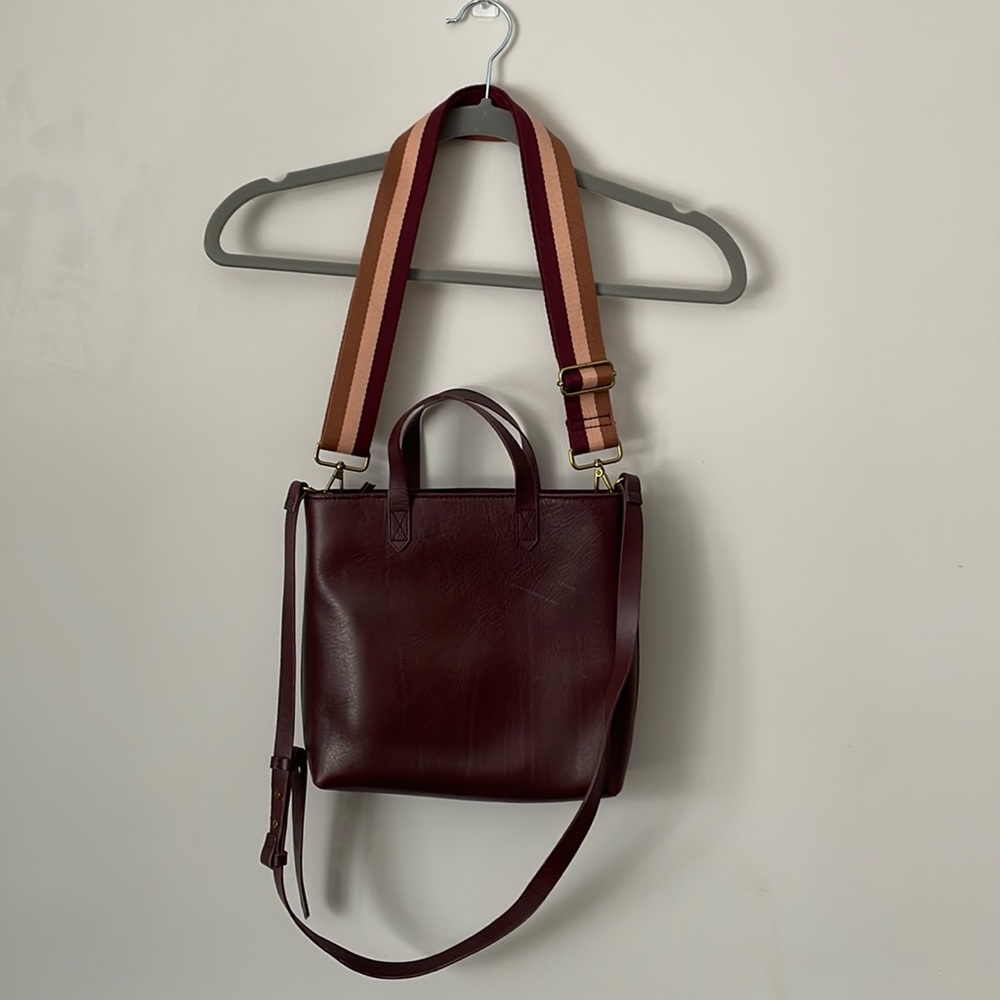 Madewell Transport leather purse bag in burgundy with tricolor crossbody strap